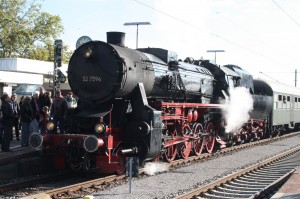 52 7596 mit Dampfsonderzug beim Zwischenstopp in Radolfzell