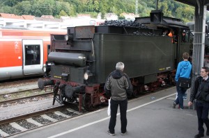 Kurz vor der Abfahrt konnte man noch einen kurzen Blick auf einen weiteren Dampfzug erhaschen. Er fuhr nach Albbruck und kam vermutlich aus Weizen, von der Sauschwänzlebahn.