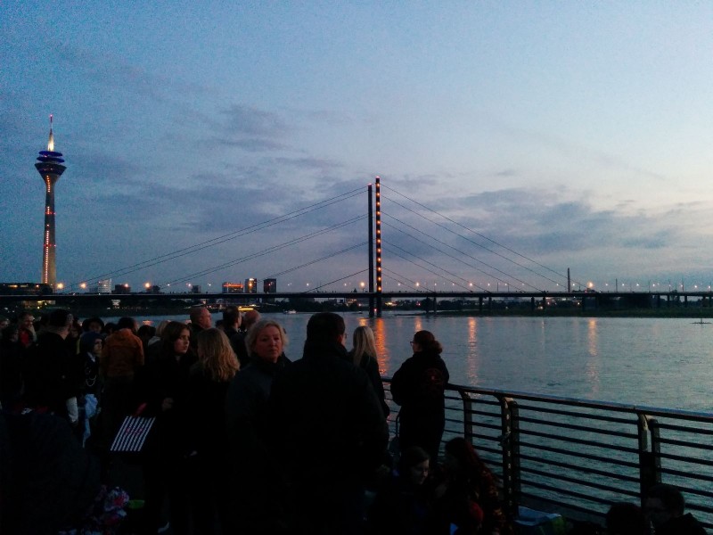 Warten auf das Feuerwerk