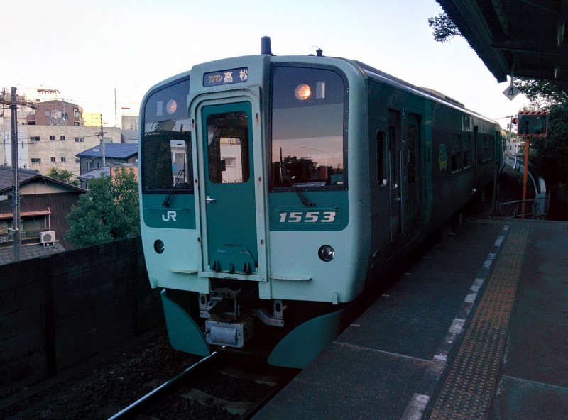 JR Kotoku Line nach Takamatsu